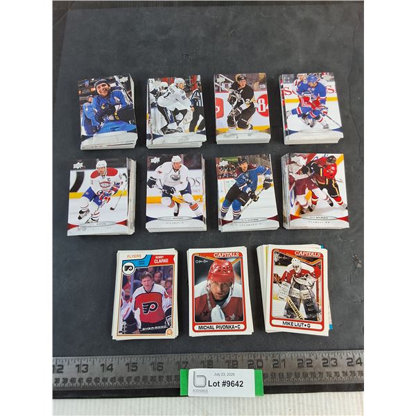 Medium Size Assortment of NHL Collector Cards - Cannot Authenticate