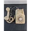 Image 2 : Vintage ITT Rotary Telephone