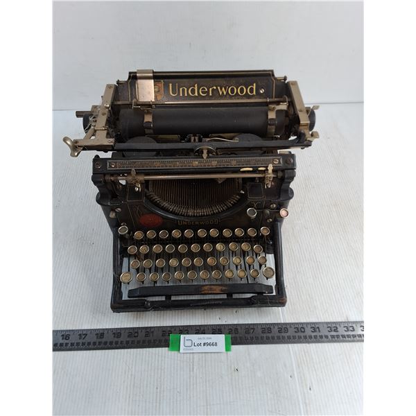 Antique Underwood Type Writer - Pickup Preferred