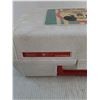 Image 4 : Vintage Sears Mickey Mouse Portable Record Player - Powers On
