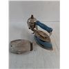Image 2 : Vintage Coleman Gas Iron w/Trivet