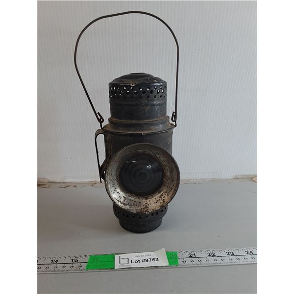 Antique Utility Lamp 9"