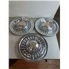 Image 2 : (7) 1958/59 Cadillac Hubcaps 16.5" Outer Diameter