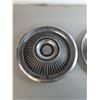 Image 3 : Vintage Ford & Buick Hubcaps Up to 15.5"