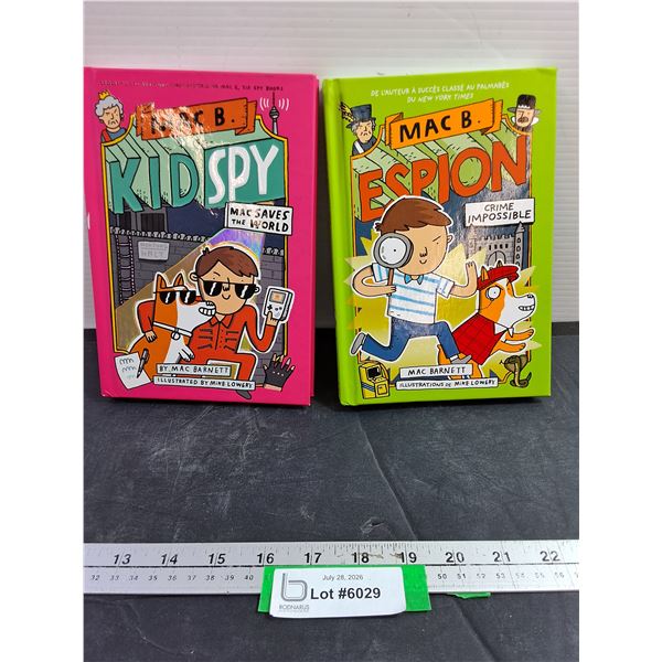 Books (2) - Kid Spy: Mac Saves the World, Espion: Crime Impossible