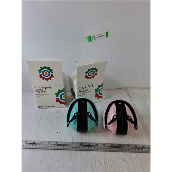 (2) New Minimakers Hearing Protection Earmuffs 1 Green 1 Pink
