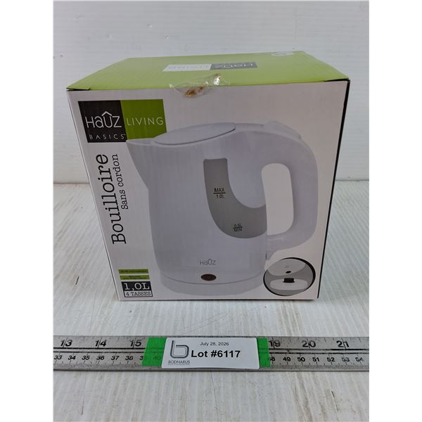 Hauz Basic Living Cordless Tabletop Coffee/Tea Kettle (NIB)