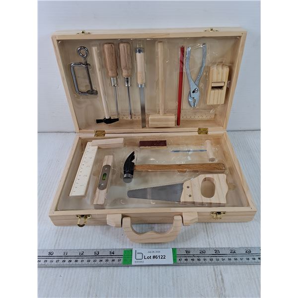 Minimakers Starter Wood Workers  16 Piece Tool Kit (New)