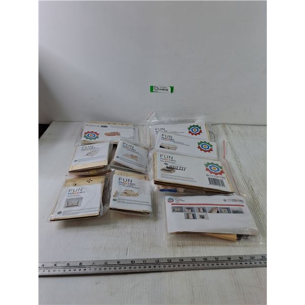 (9) New Minimakers STEM Building Toys