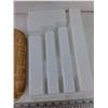 Image 5 : Utensil Holder and Basketry Serving Tray
