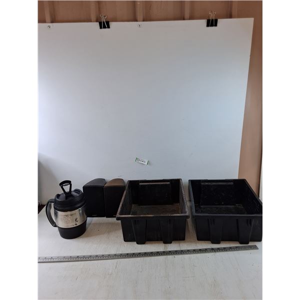 (2) Paint Troughs, (2) Untested As-Is Speakers, (1) Bubba Keg Cup, Pickup Preferred