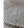 Image 9 : (3) Glass Vases