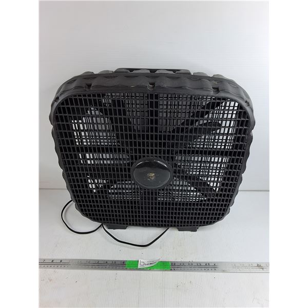 Electric Fan 20" x 20", As Is, Pickup Only