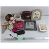 Image 1 : Portable Radio, CD Case, Computer Mouses, Strap Hinge, Ceramic Planter, Misc