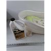 Image 2 : Plastic Baby Bath, Wood Floor Cleaner & Bissell Pet Stain & Odor Cleaner, PICKUP ONLY
