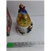 Image 4 : Collectible Musical Water Globe