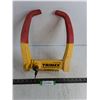 Image 1 : Trimax Chock Lock w/Keys