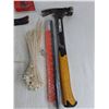 Image 3 : Dewalt Roofer Hammer, Flashlight, Titan, Prybar, Hunting Knife, Parts Holder, Vinyl Ties