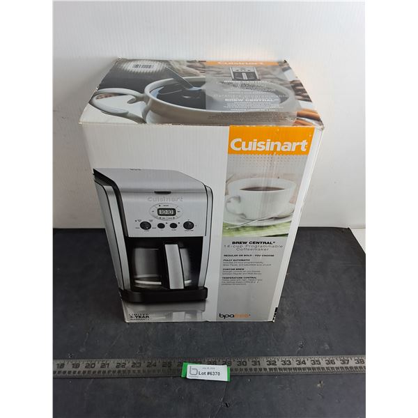 NIB Cuisinart 14 Cup Programmable Coffee Maker
