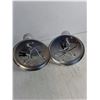 Image 3 : Pair of 3-Light Fixtures - 1 Globe is Broken
