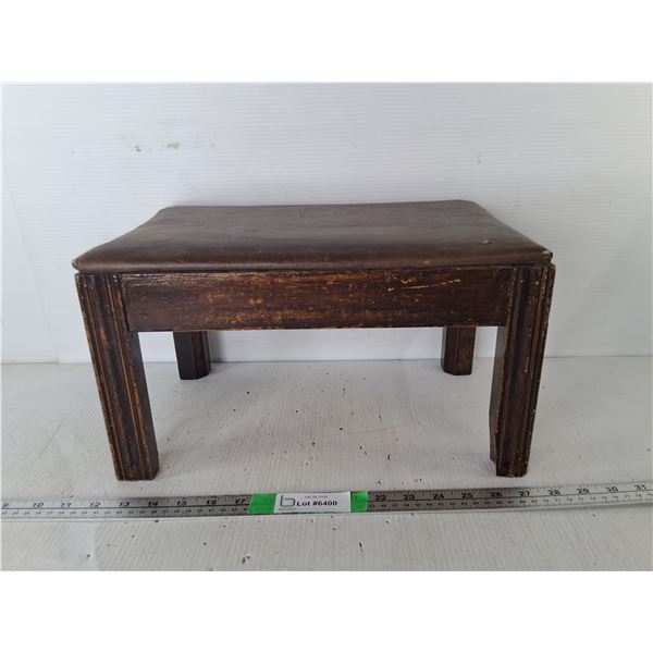 Cushioned Wooden  Stool 15" x 9.5" x 8.5", Pickup Only