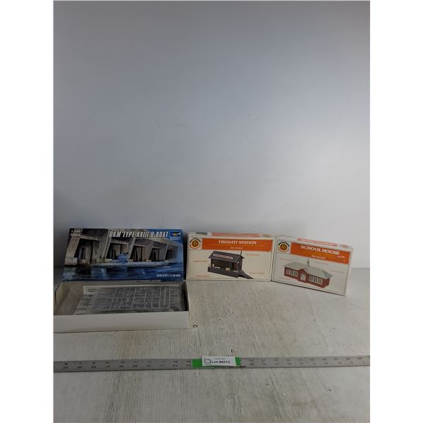 DKM Type XXIII U-Boat, Toy Freight Station & School House ( all as is)