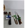 Image 3 : Vintage Meat Grinder, Door Knocker, Furniture Legs, Knives, Misc
