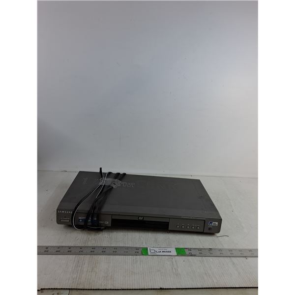 Samsung DVD-P231 Progressive-Scan DVD Player 17"x9.5" ( cannot ship,as is)