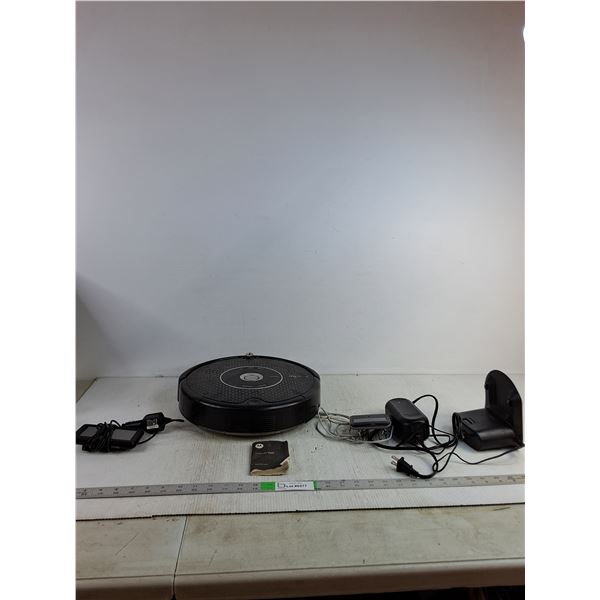 iRobot Vacuum Cleaner  13" ( as is)