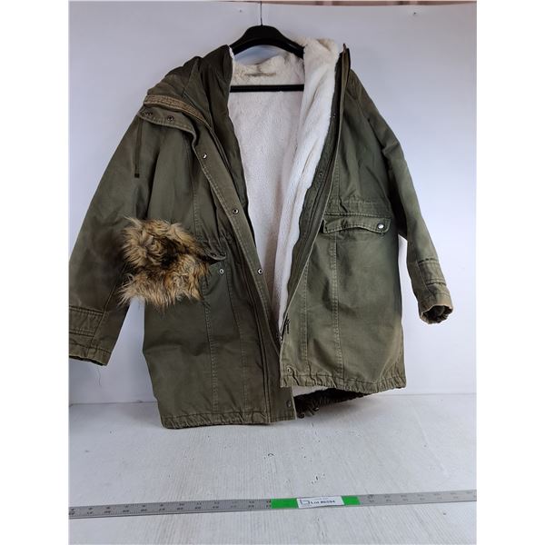 Rickys Green Jacket XL With Lined Vest Insert ( as is)