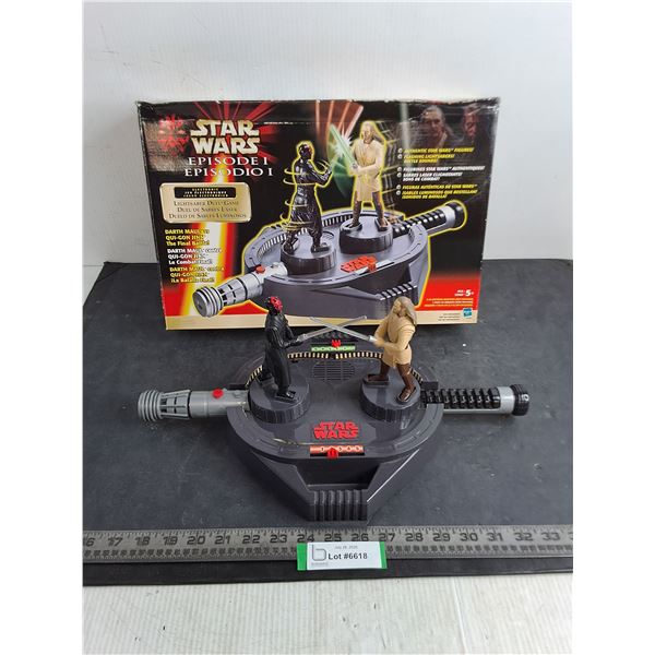 Star Wars - Episode I - Electronic Lightsabre Duel Game featuring Darth Maul & Qui-Gon Jinn