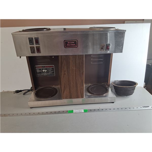 Bunn Pour-omatic Commercial Coffeemaker- Powers On, Consigner States Working. Can't Ship