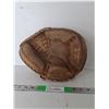 Image 1 : Vintage Adult Left Handed Regent Ball Catcher's Mitt
