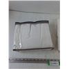 Image 2 : (2) Flat Sheets, (1) Queen (1) Twin