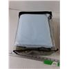 Image 4 : (2) Queen Flat sheets, (2) Full/Queen 100% Cotton Flat Sheets
