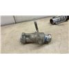 Image 5 : Elkhart Brass Chief Ball Shutoff Nozzle and Akron Brass TurboJet Adjustable Nozzle