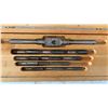 Image 2 : Threading Set 1/2" - 3/4" Military Set