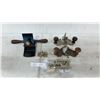 Image 1 : 3 Stanley Routers No. 71 and No. 271, Wood and Veneer No. 12 Scraper, No. 59 Doweling Jig