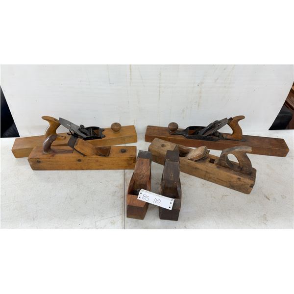 Wood Planes- a. Monty Roxton Pond 2 1/8" No. 5 - Roxton Pond With Handle, Antique a.