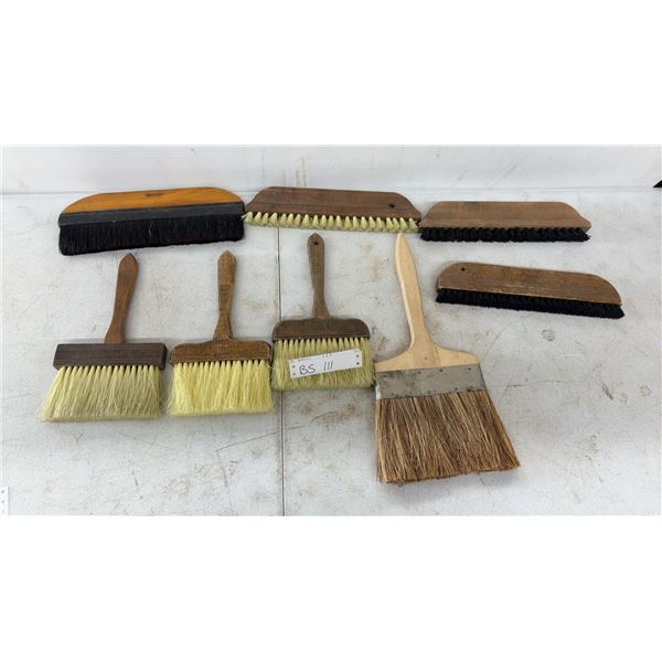 Vintage Brushes: Painting and Wallpaper