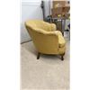 Image 4 : Vintage Gold Damask Shell-Back Loveseat with Carved Cabriole Legs and Nailhead Trim, 32 x 47"