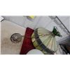 Image 5 : Tiffany-Style Stained Glass Pendant Lamp and White Glass Globe