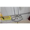 Image 3 : Vintage Chrome and Onyx Smoking Stand Floor Lamp with Frosted Glass Shades