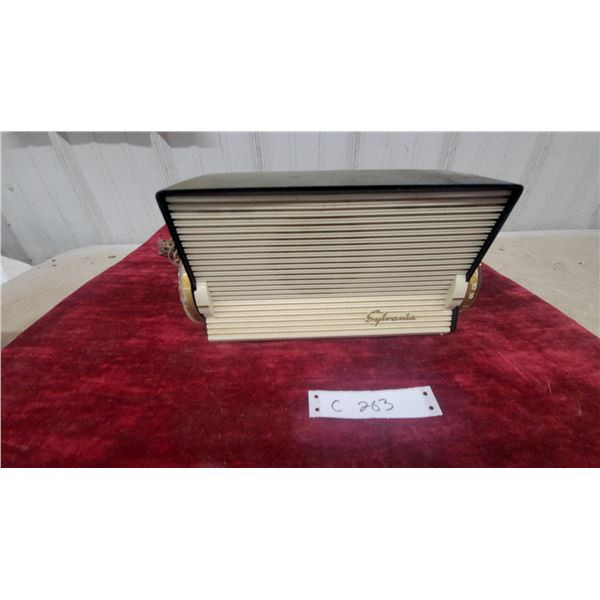 Sylvania Model 519 AM Radio, Circa 1950, Black Plastic Case with Cream Louvered Grille