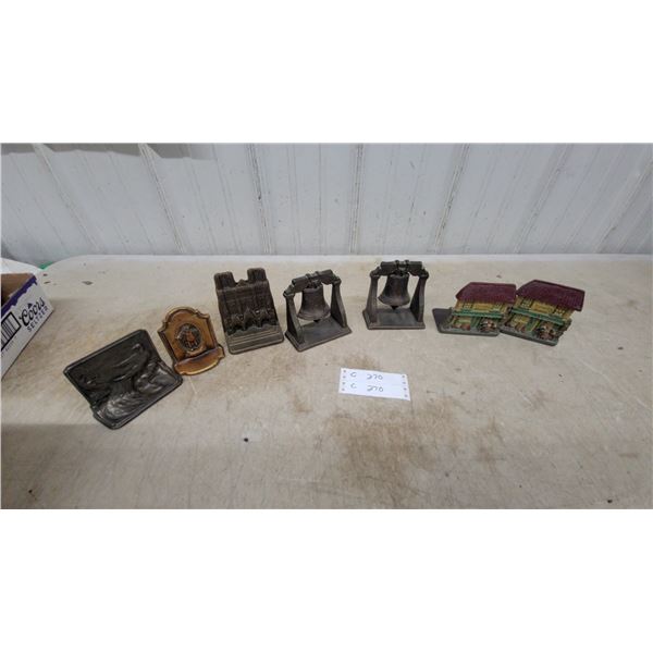 Collection of Bookends Including Ye Olde Curiositie Shoppe 1637 Liberty Bell and More