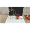 Image 4 : Vintage Mid-Century Gold-Tone Ferris Wheel Caddy with Six Paisley Glasses and Ice Bucket Set