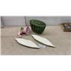 Image 1 : Pair of White Ceramic Leaf Dishes, Green Lidded Planter, and Pink Trumpet Vase