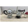 Image 5 : Seth Thomas Apple Wall Clock, Vintage Teapots, Glass Sugar Dispensers, and More