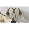 Image 4 : Lot of Three Vintage Table Lamps: Ceramic, Brass Double-Arm, and Gooseneck Base
