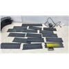Image 10 : Tyco HO Scale Slot Car Track Pieces, Controllers, Power Supply, and More